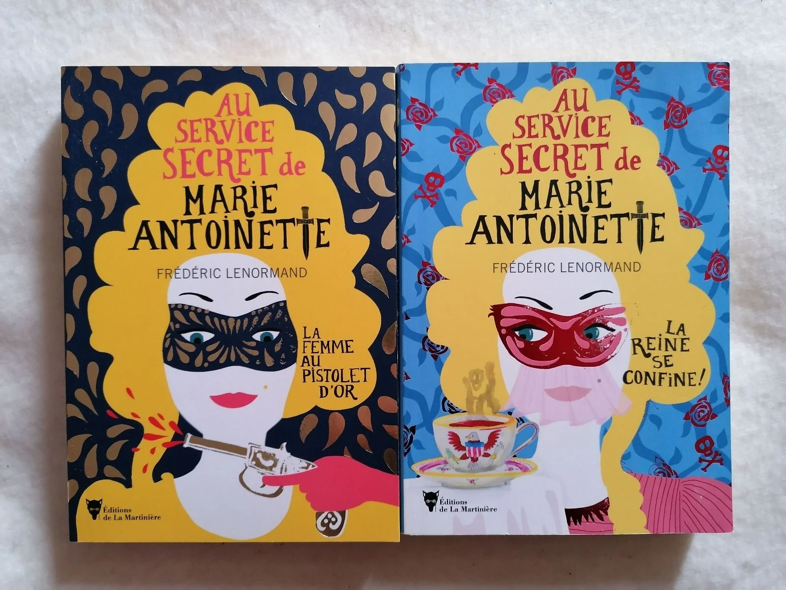 2 livres Au service secret de Marie Antoinette 